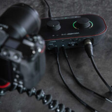 پکیج کارت صدا استودیو فوکوس رایت مدل Vocaster One Studio
