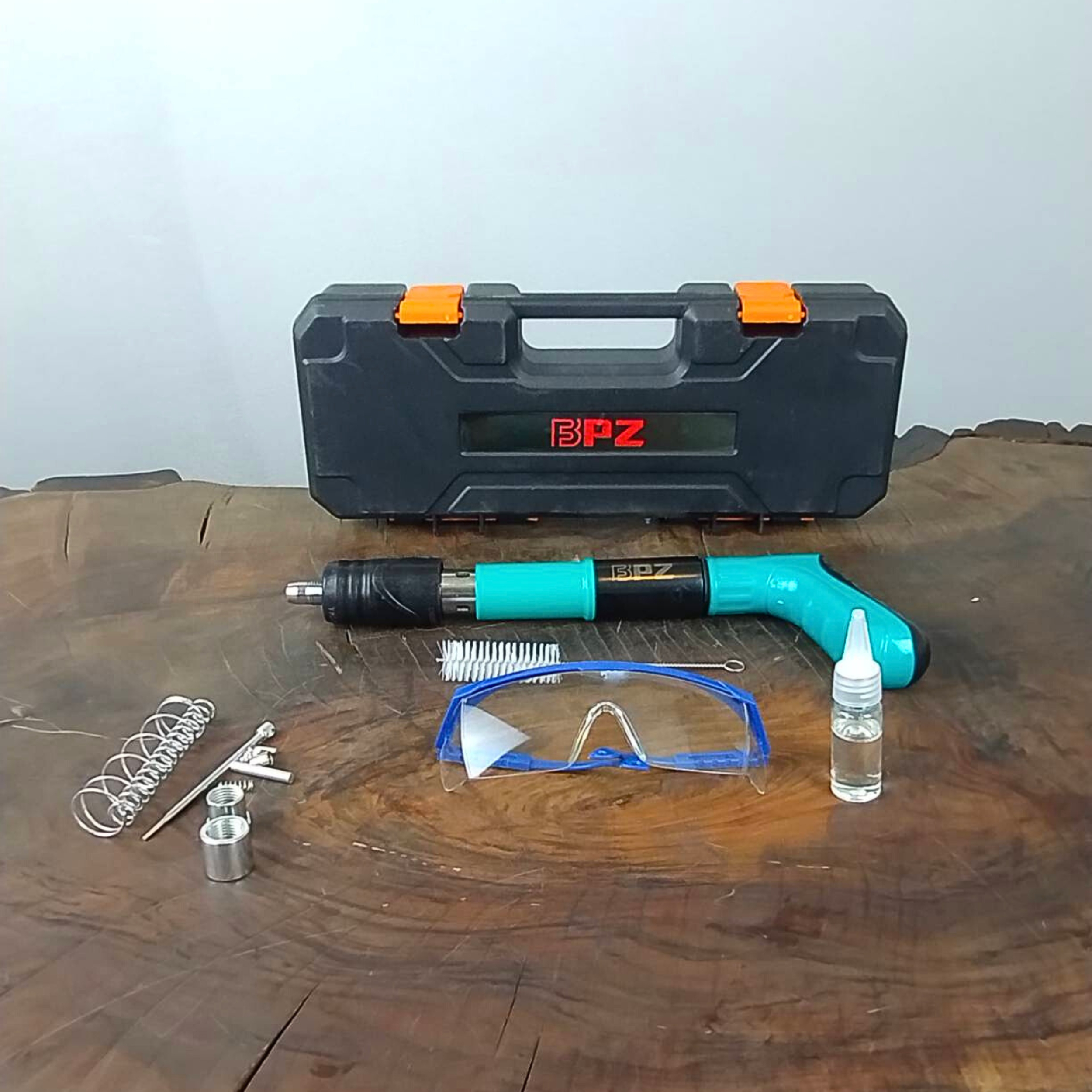 میخ کوب دستی صنعتی بی پی زد مدل BPZ-0730