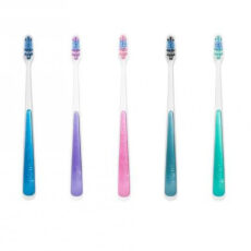 مسواک جردن مدل کلینیک شاینی با برس متوسط بسته 2 عددی