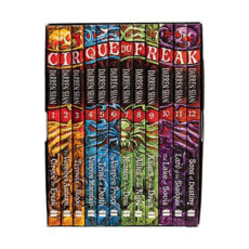 کتاب Cirque du Freak اثر Darren Shan انتشارات 12Harper Collins جلدی