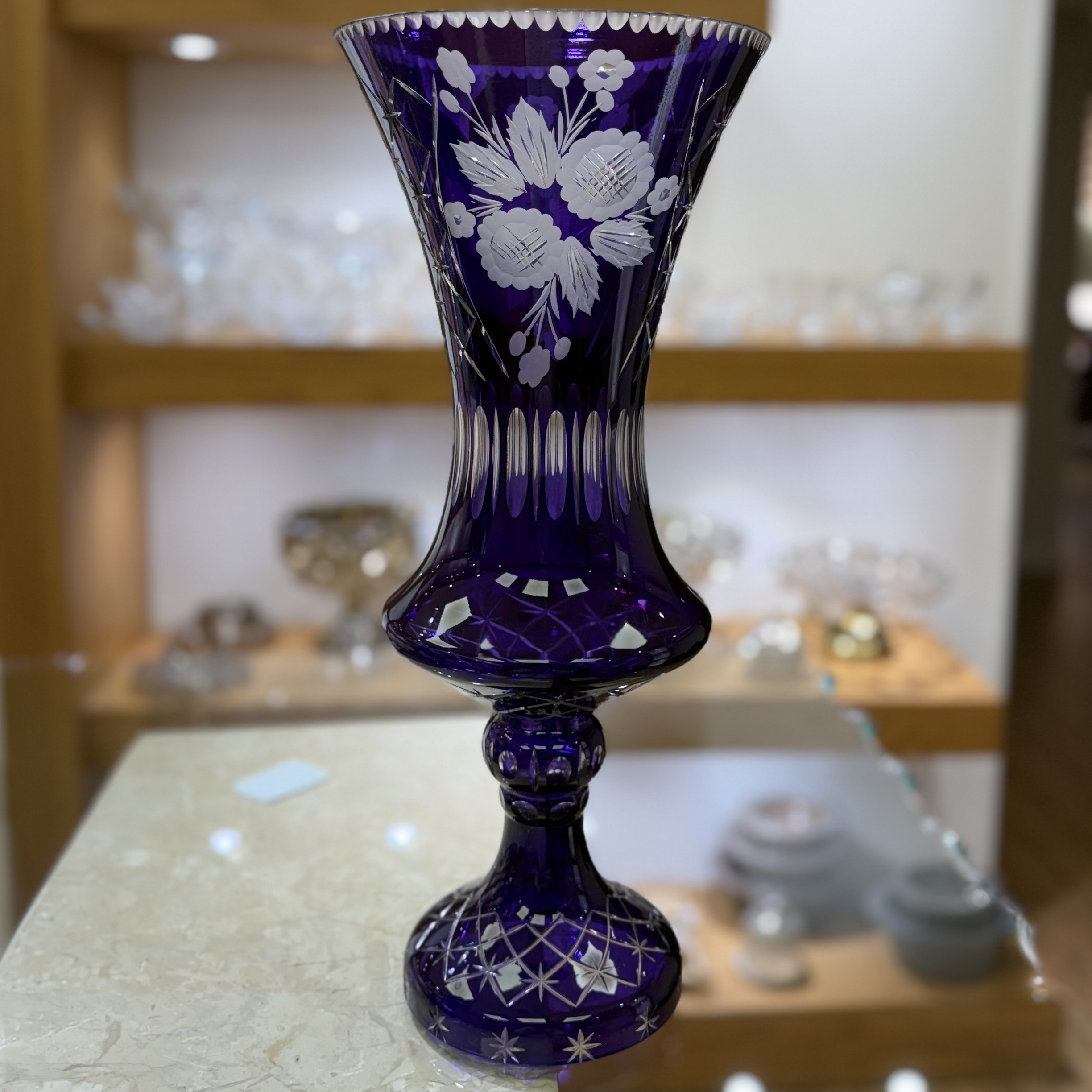 گلدان شیشه ای مدل تراش دار دوپوست کد 003