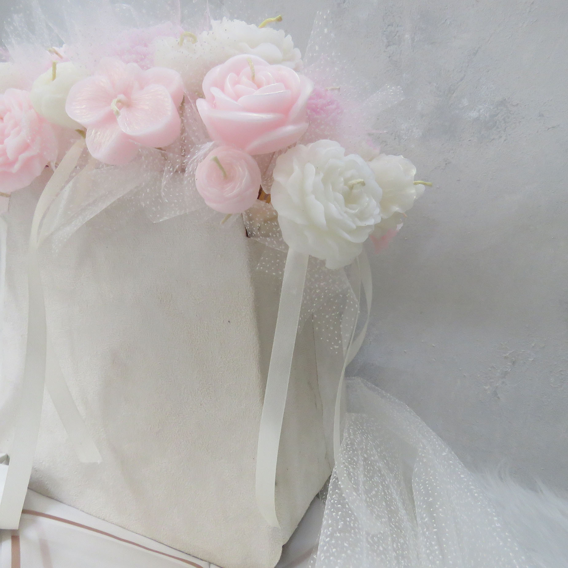 شمع دستساز مدل گل جاودان ملودی کد 1004