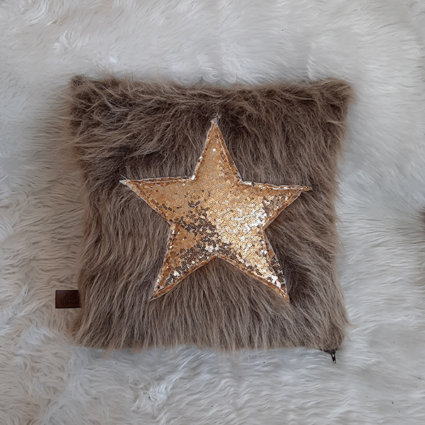 کوسن تیگران مفشوو مدل قلبی کد M3 مجموعه 3 عددی به همراه شال مبل