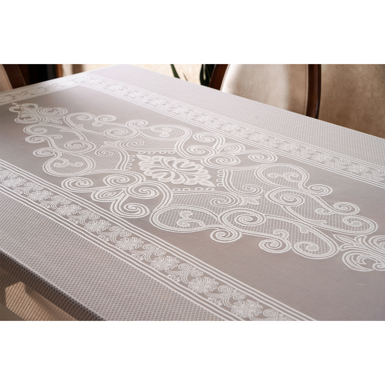 رومیزی پرلا مدل Sofiya سایز 260x150 سانتی‌متر