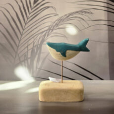 مجسمه چوبی مدل وال سبز با قایق