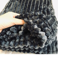 شال مبل طرح پلیسه سایز 240×220 سانتیمتر