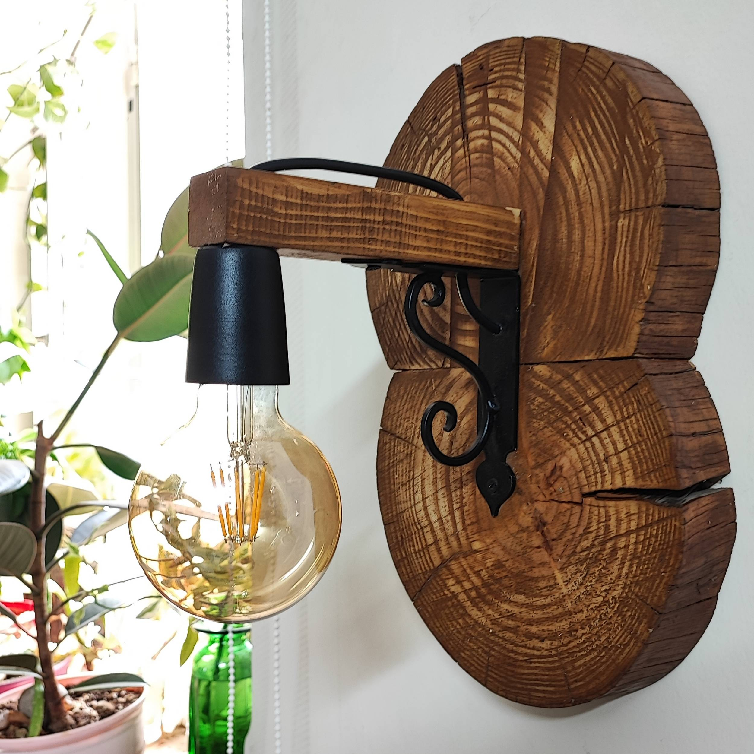 لوستر دیواری مدل کد05