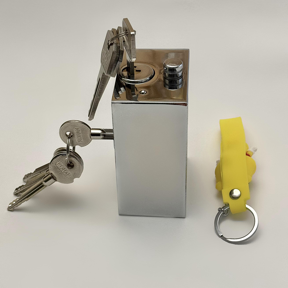 قفل کهن مدل گارددار طرح دو قفله