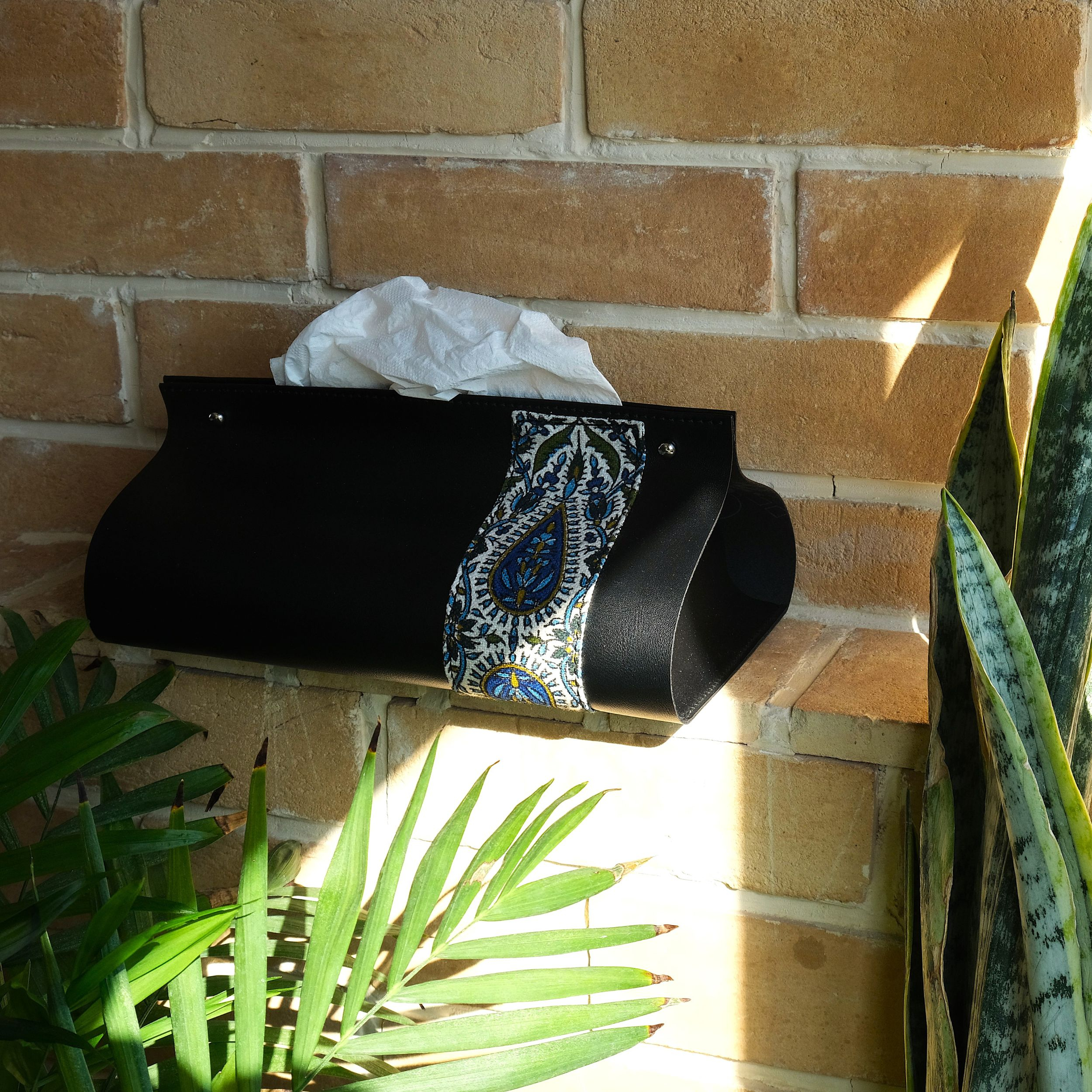 کاور دستمال کاغذی بومی مدل پارچه قلم کاری کد 003