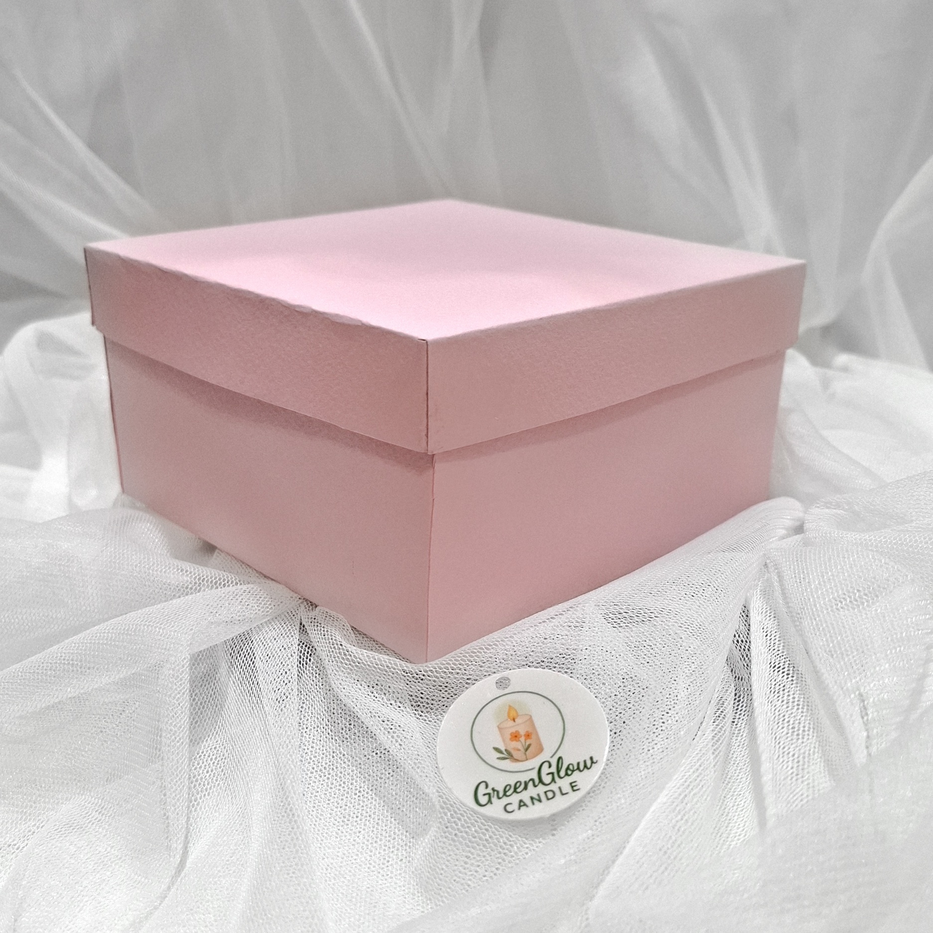 شمع استوانه‌ای با گل خشک نوربرگ مدل بابونه‌