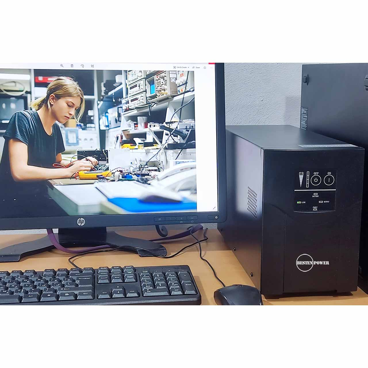 یو پی اس بستن پاور مدل BPL-2000VA-7.5Ah با ظرفیت 2000 ولت آمپر به همراه باتری داخلی