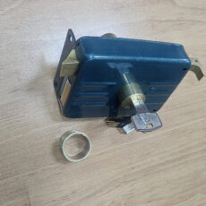 قفل حیاطی آ ام بی مدل ایزو