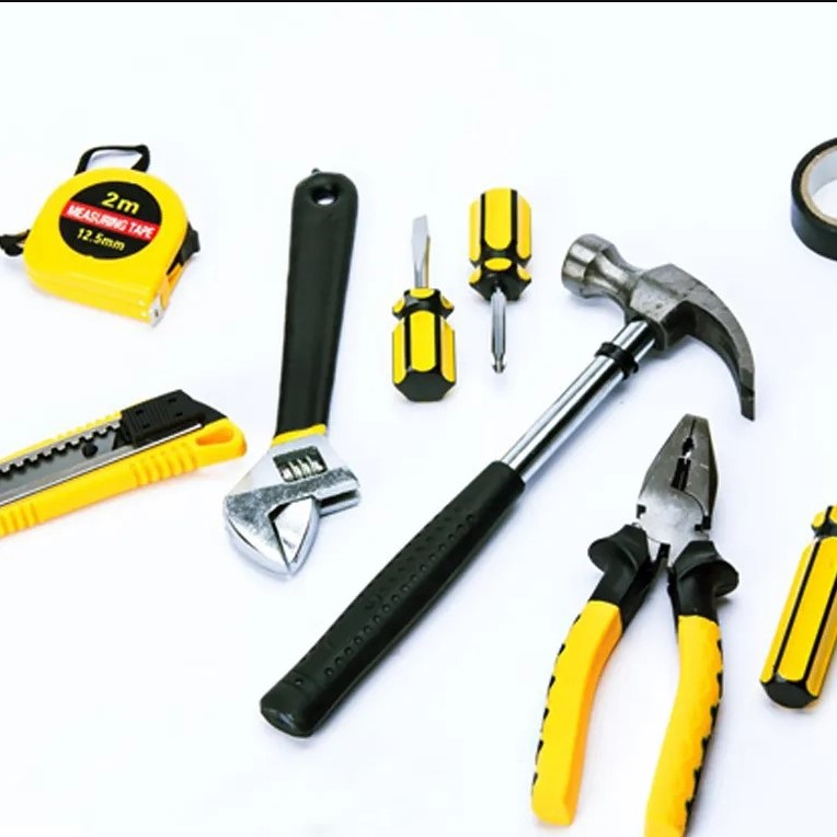 مجموعه 12 عددی ابزار دستی مدل CH-T-12