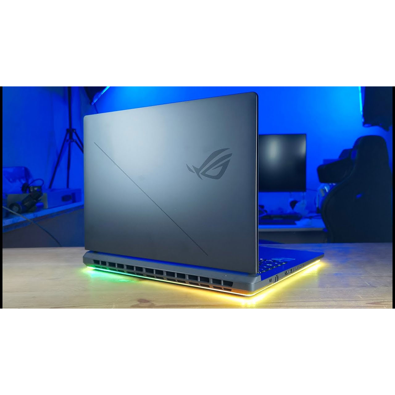 لپ تاپ 18 اینچی ایسوس مدل ROG Strix G18 (2025) G815LR-S9115-Core Ultra 9 275HX-44GB DDR5 5600MHz-2TB SSD-RTX5070Ti 12GB-QHD 240Hz - کاستوم شده