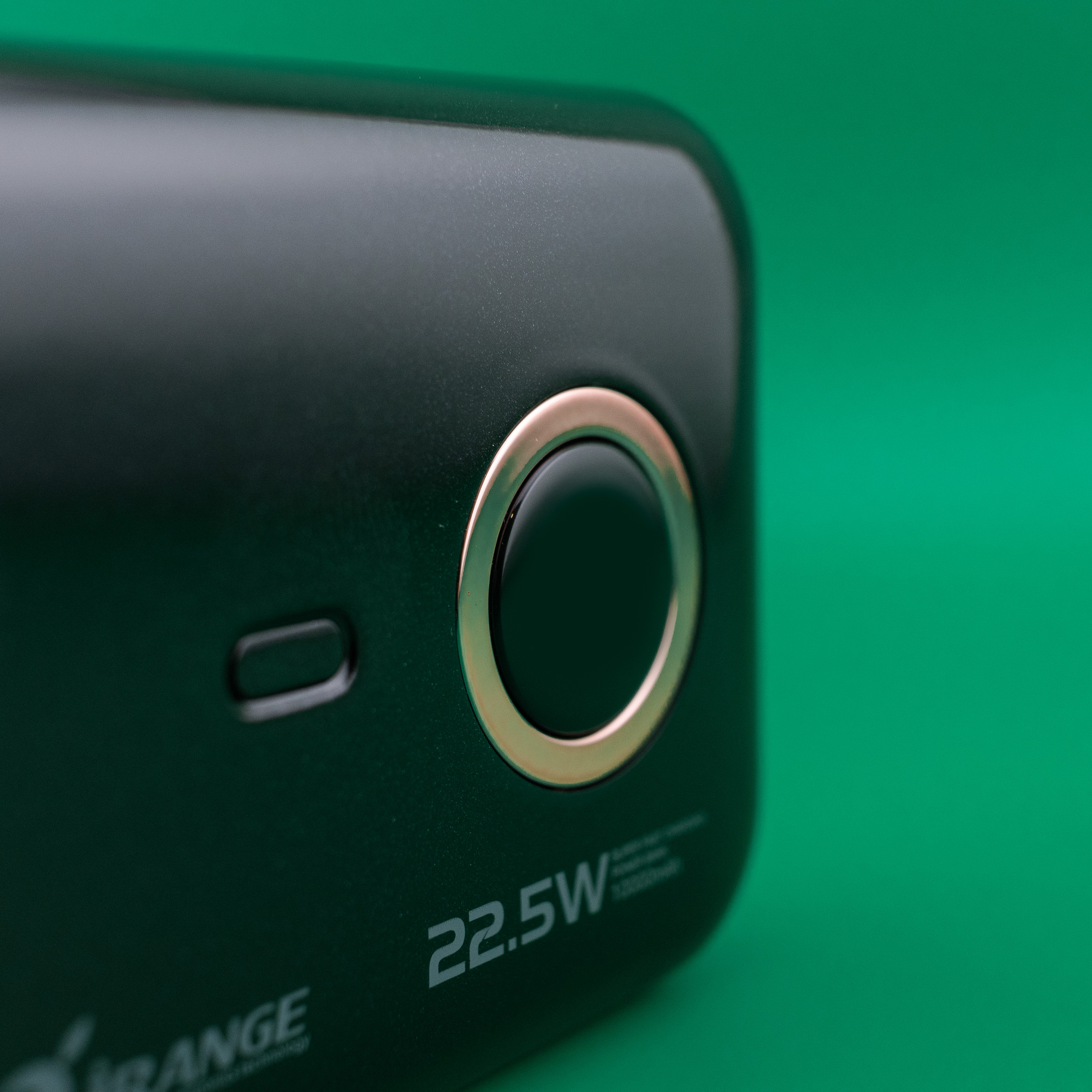 پاوربانک 22.5 وات آیرنج مدل  IR- S10 ظرفیت 10000 میلی آمپر ساعت