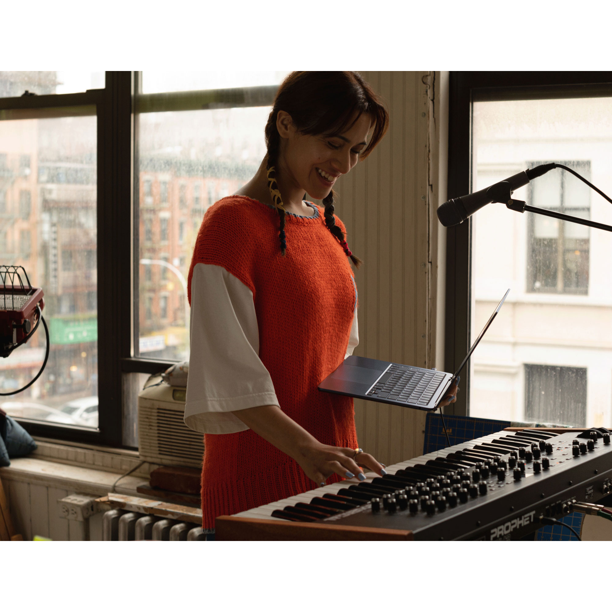 لپ تاپ 13.6 اینچی اپل مدل MacBook Air MC7U4 2022 HNA-M2-16GB RAM-256GB SSD