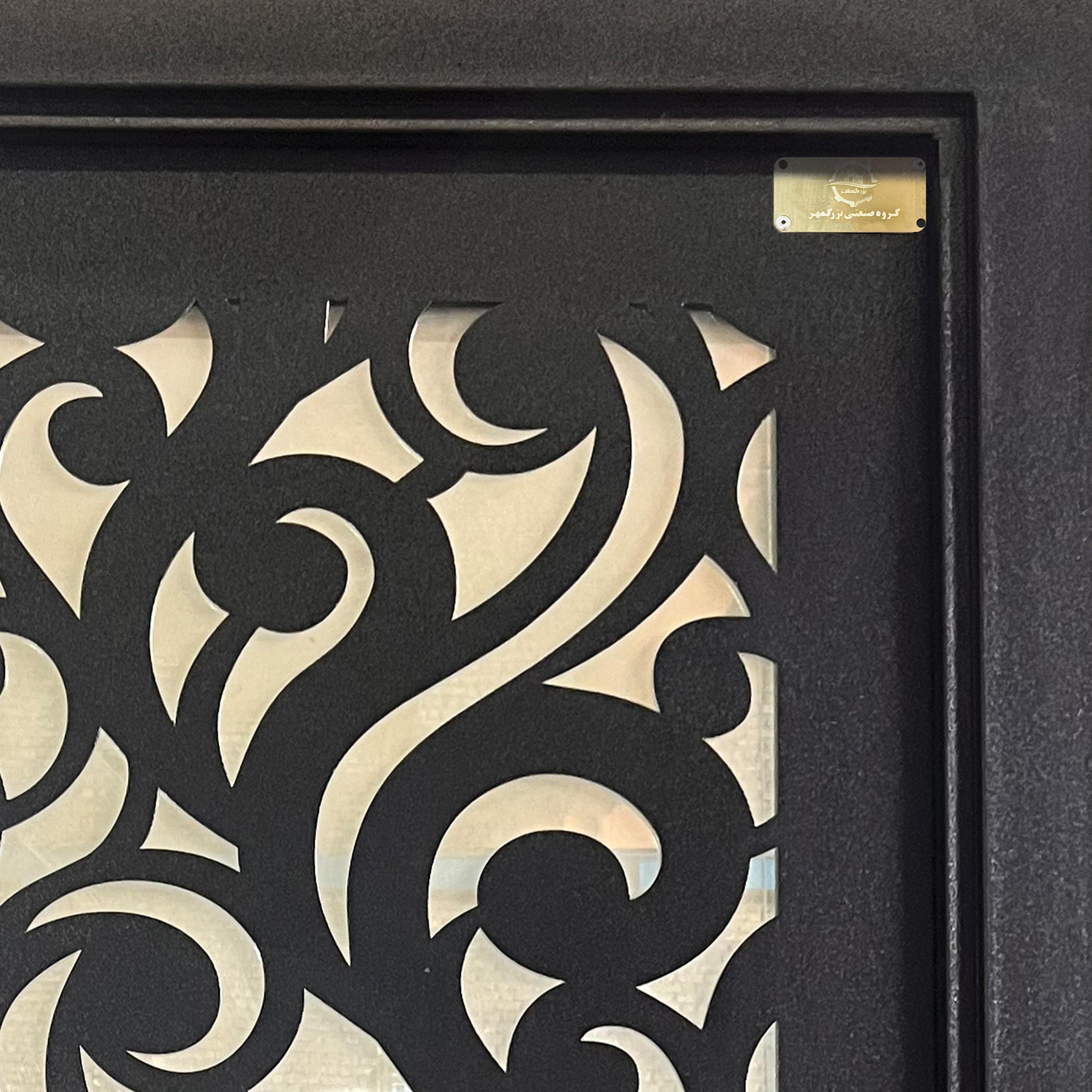 در ورودی بزرگمهر مدل فلزی لیزری طرح سوسن BL-1062