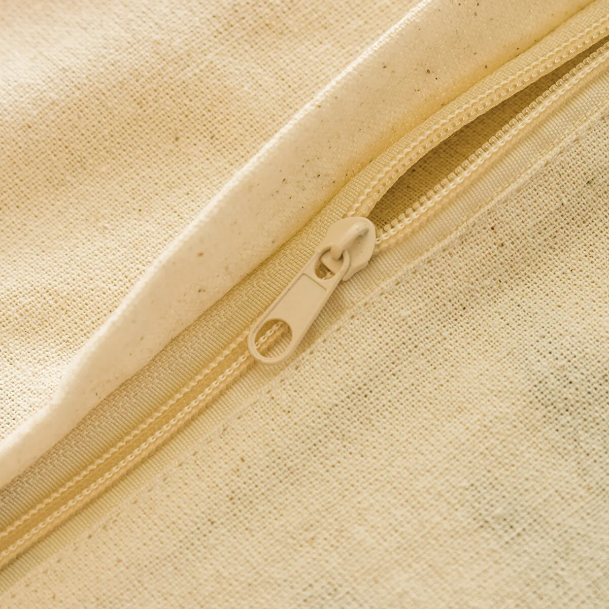 کاور کوسن ال سی دابلیو هوم مدل کاکتوسی