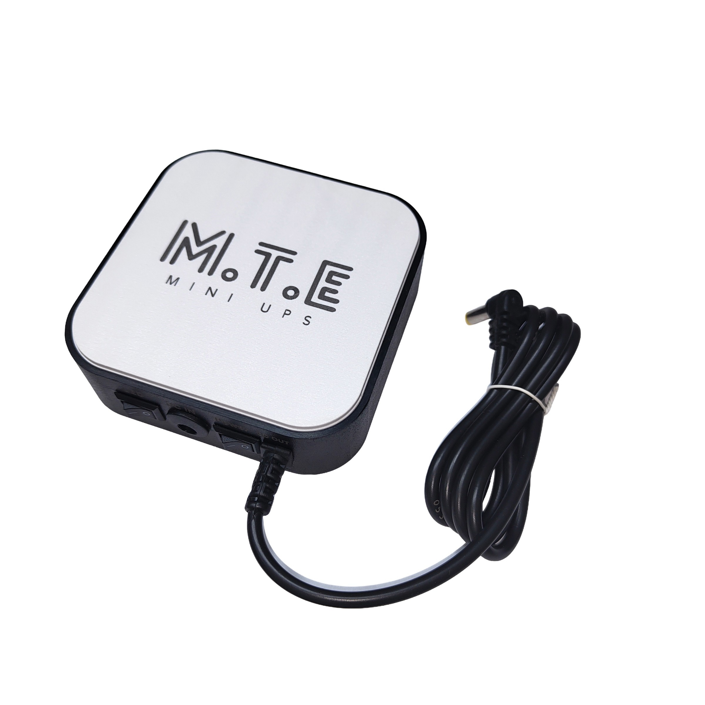 یو پی اس مودم و چراغ اضطراری ام.تی.ای مدل ام.یو-۳۰۰۰ با ظرفیت ۳۰۰۰ میلی آمپر ساعت