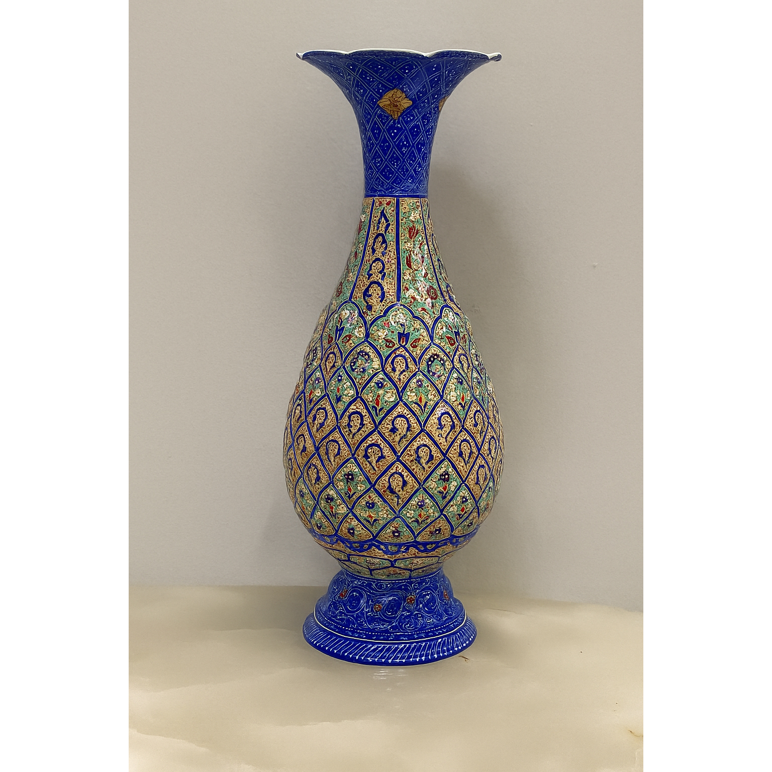 گلدان میناکاری اسماعیلی مدل خمره ای نقش برجسته کد 841159-5