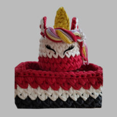 سبد قلاب بافی تریکو طرح اسب شاخدار مدل کجراه کد 01  مجموعه 2 عددی