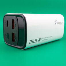 پاوربانک 22.5 وات آیرنج مدل U 22 ظرفیت 20000 میلیآمپرساعت