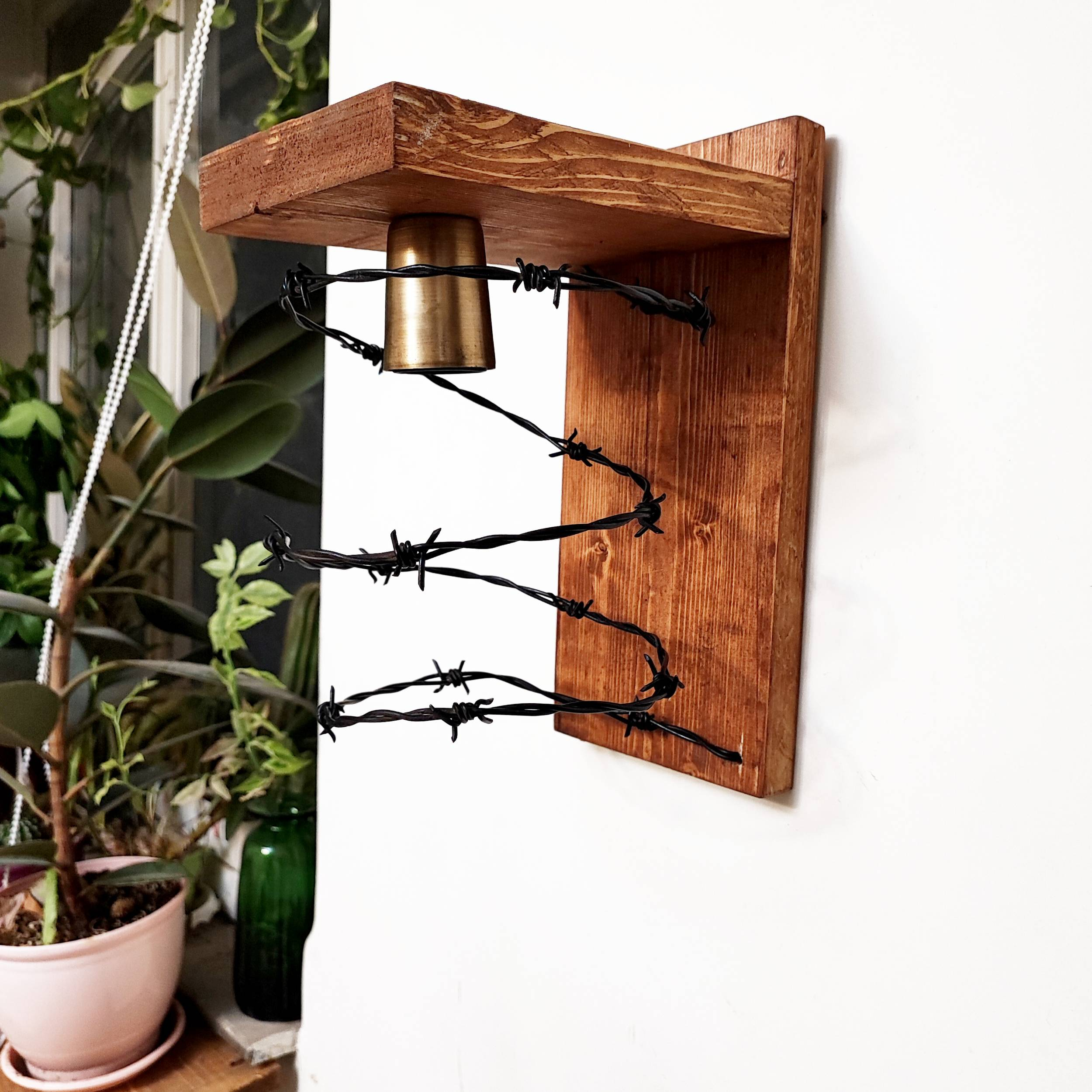 لوستر دیواری چوبی کد 05