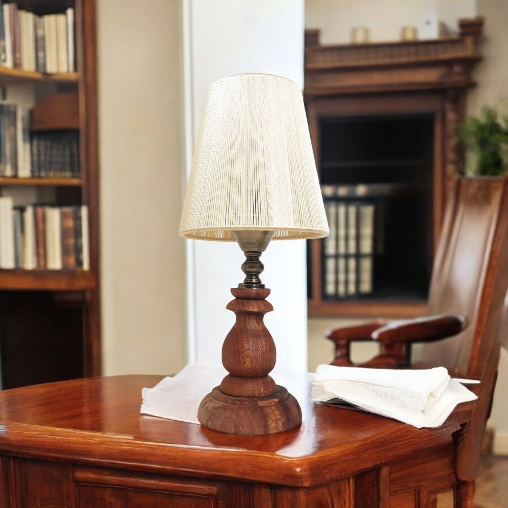 آباژور رومیزی چوبی مدل 01