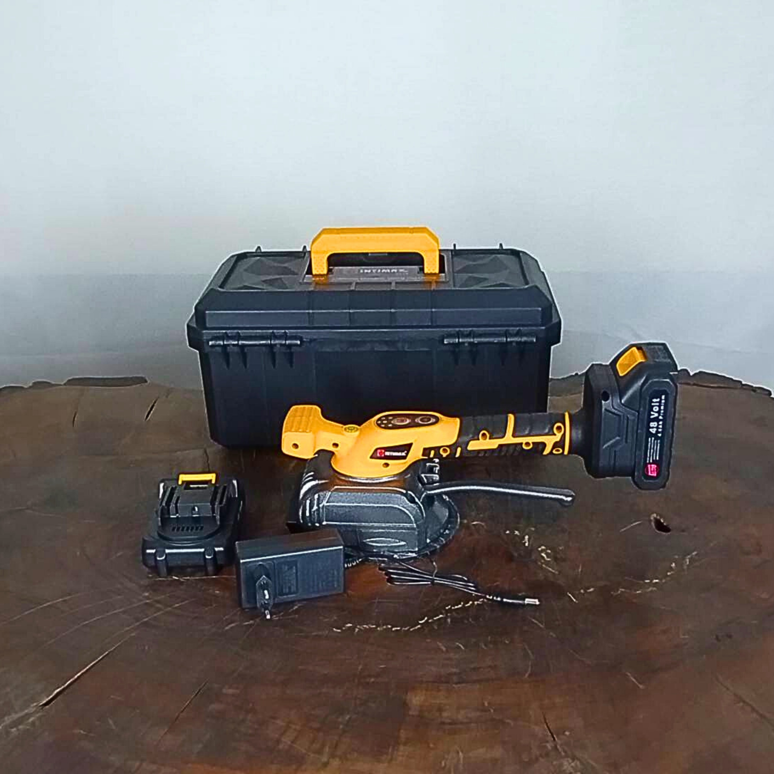 چکش ویبره شارژی اینتیمکث مدل 0410