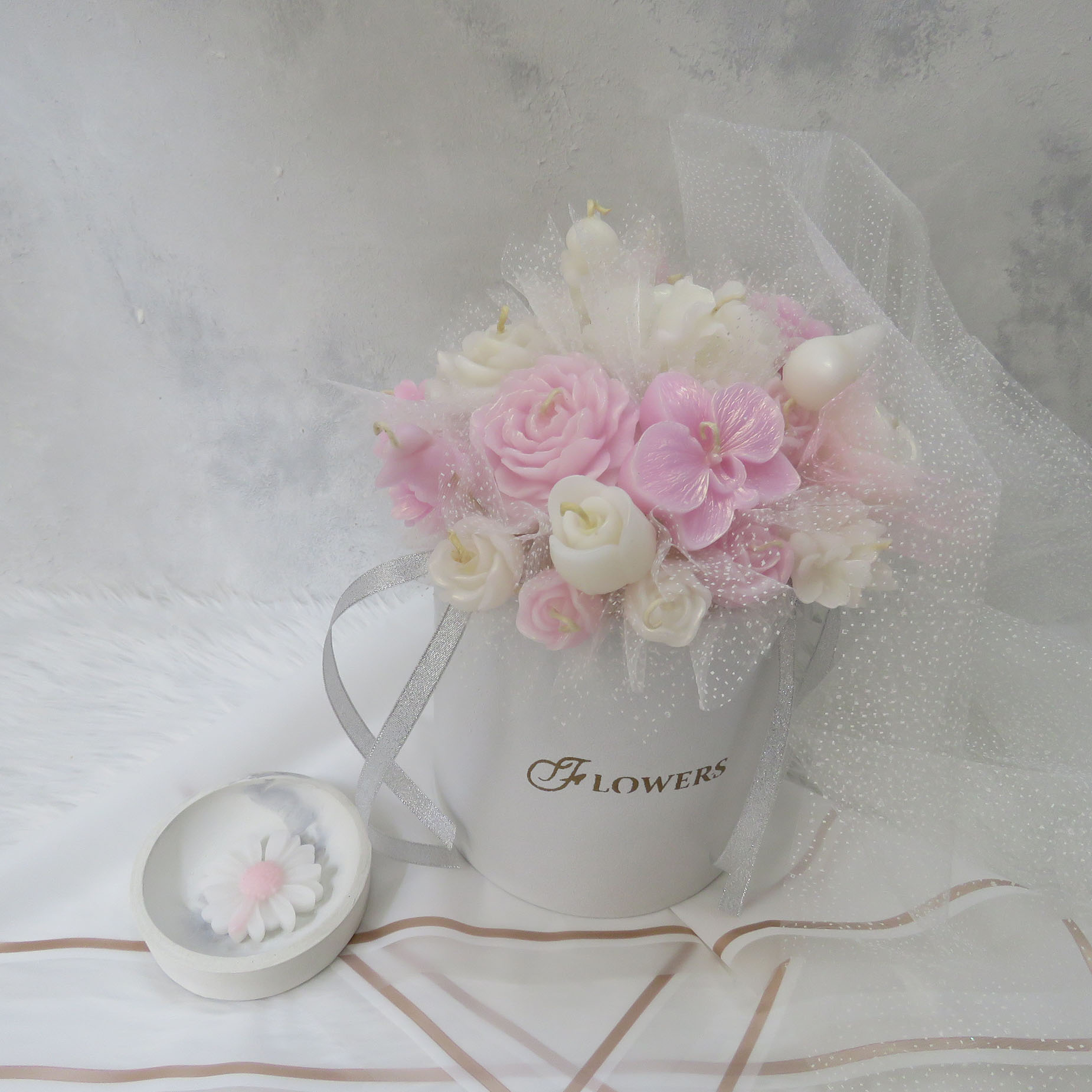 شمع مدل گل جاودان کد 1002