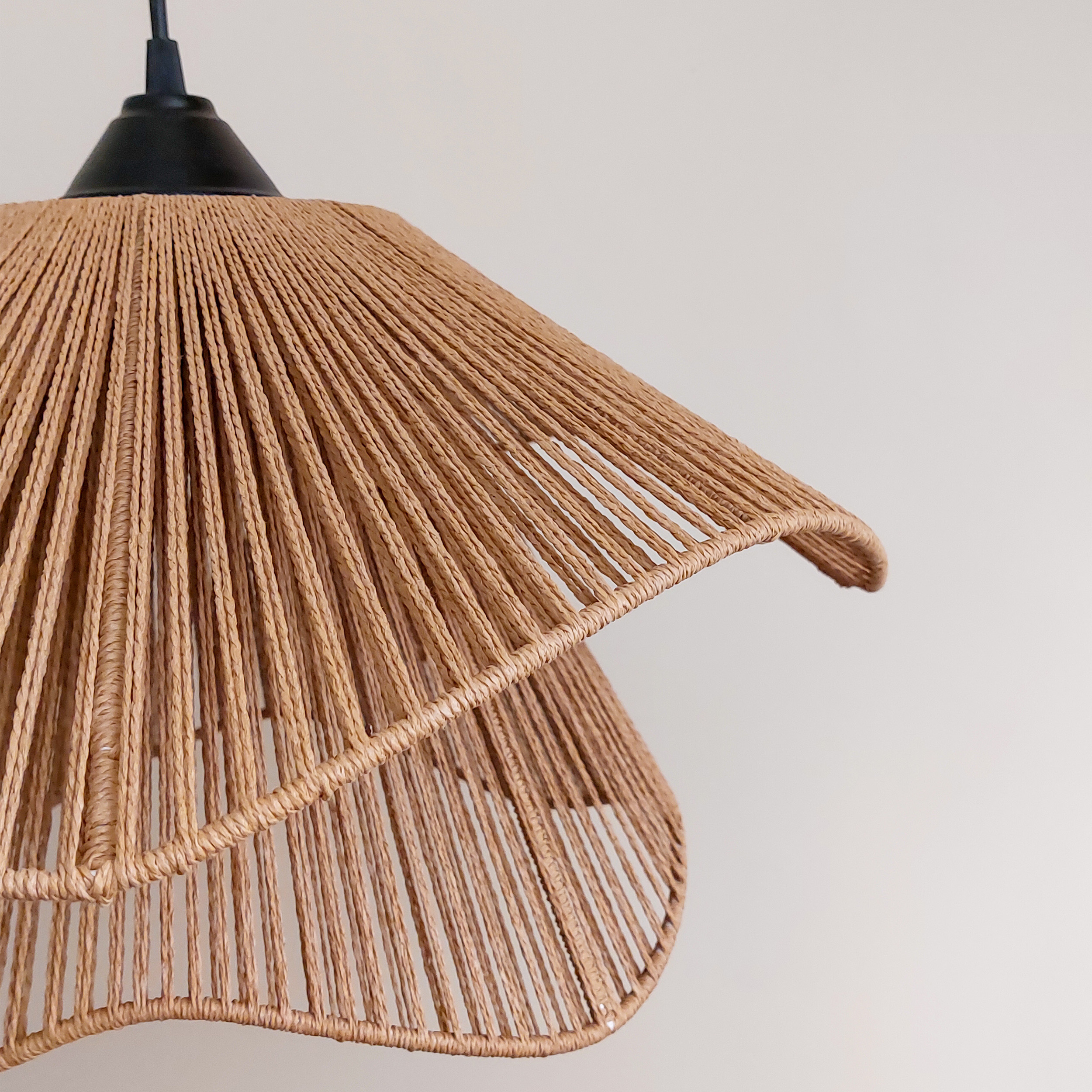 لوستر بافتنی مدل لاله با نخ رافیا کد 50