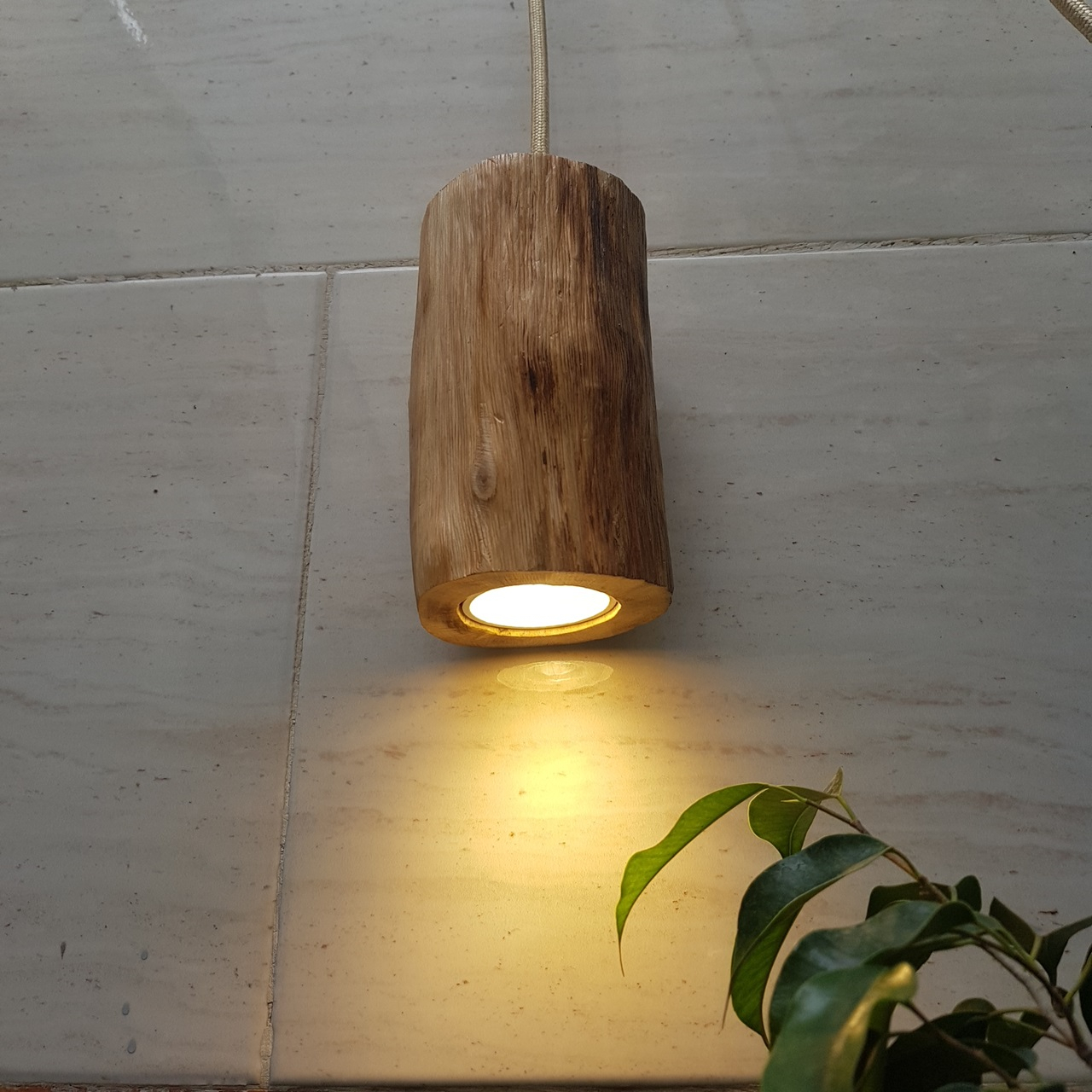 لوستر تزئینی چوبی مدل روستیک