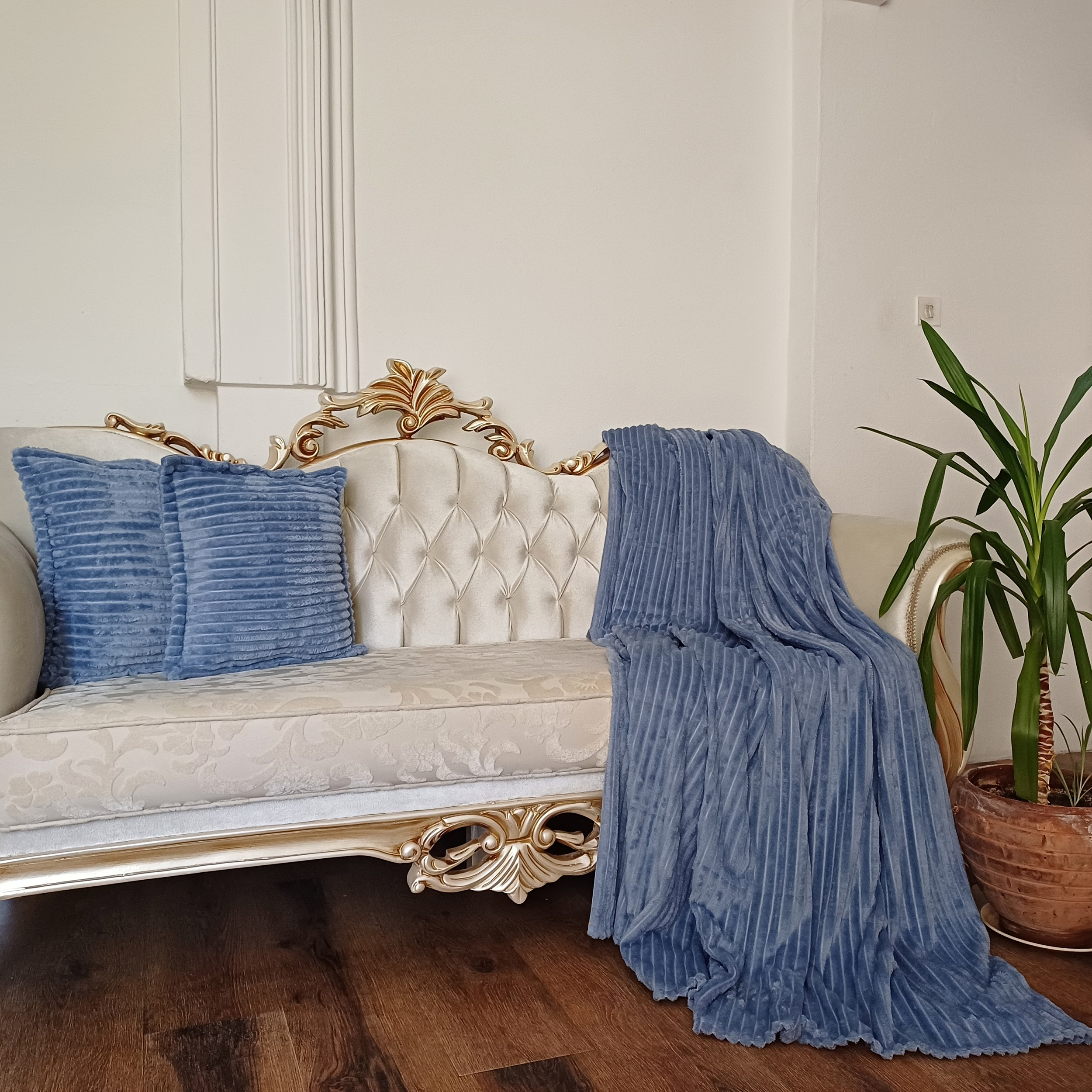 شال مبل مدل کرکره ای پلیسه کد 061 سایز 220×200 سانتی متر به همراه کوسن