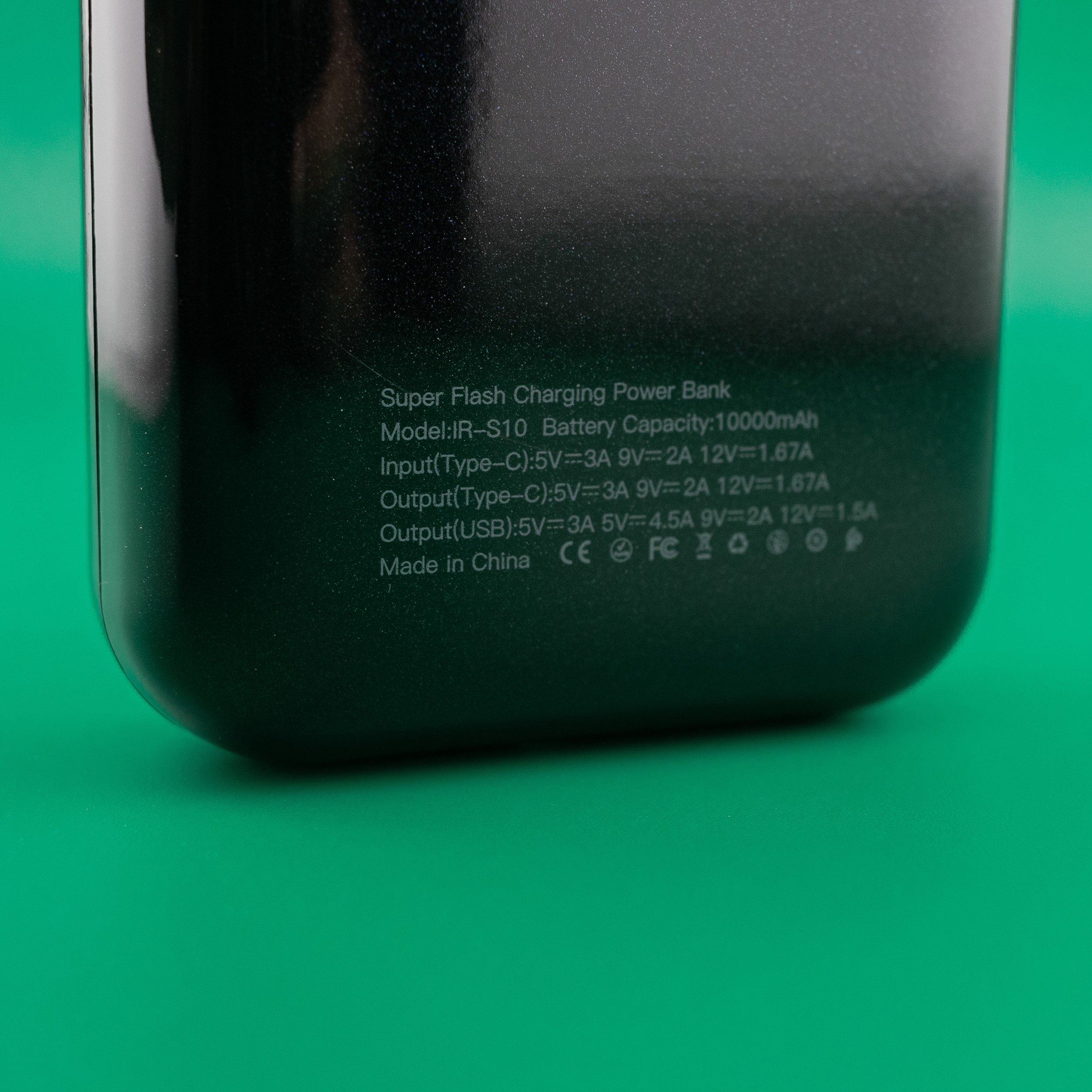 پاوربانک 22.5 وات آیرنج مدل  IR- S10 ظرفیت 10000 میلی آمپر ساعت