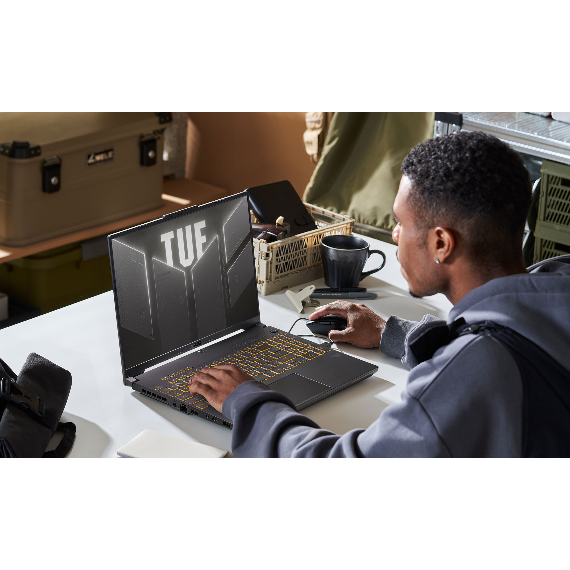 لپ تاپ 16 اینچی ایسوس مدل TUF Gaming F16 FX607VJ-RL080-Core 5 210H-16GB DDR4 3200MHz-512GB SSD-RTX3050 6GB-WUXGA 144Hz
