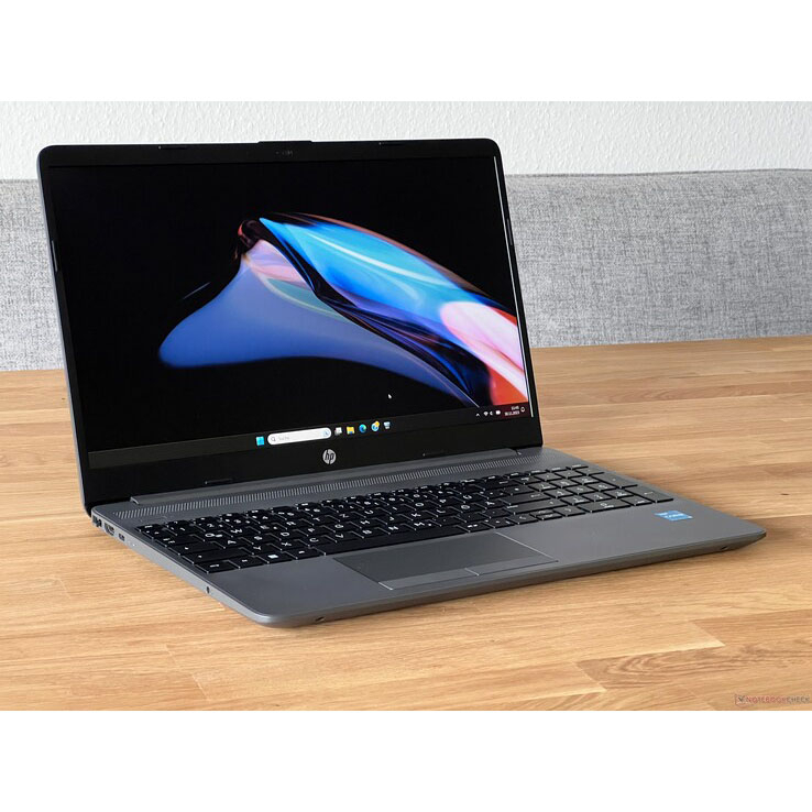 لپ تاپ 15.6 اینچی اچ پی مدل G9 250-Celeron N4500-8GB DDR4-256GB SSD-TN-HD