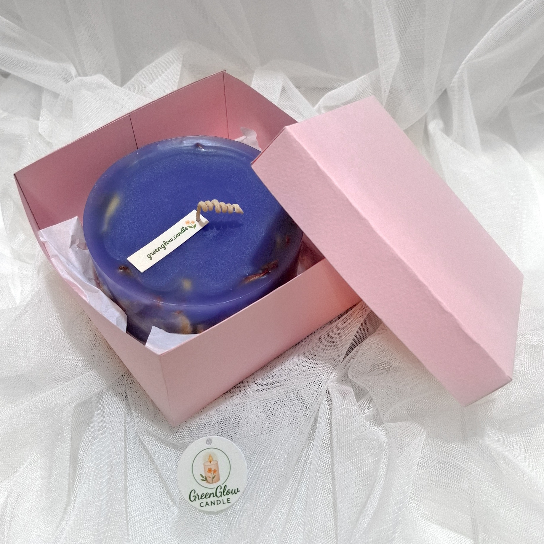 شمع استوانهای با گل خشک نوربرگ مدل نیلوبَرگ