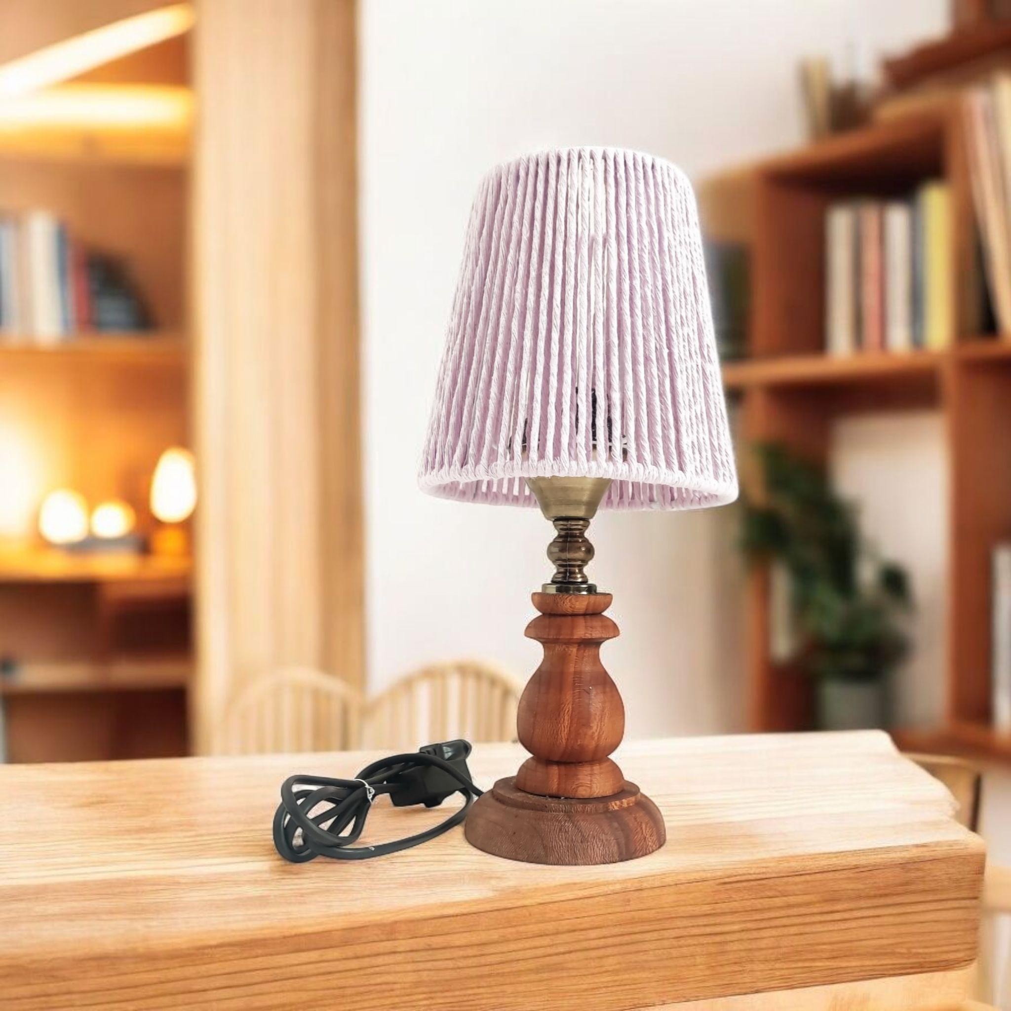 آباژور رومیزی چوبی مدل 01