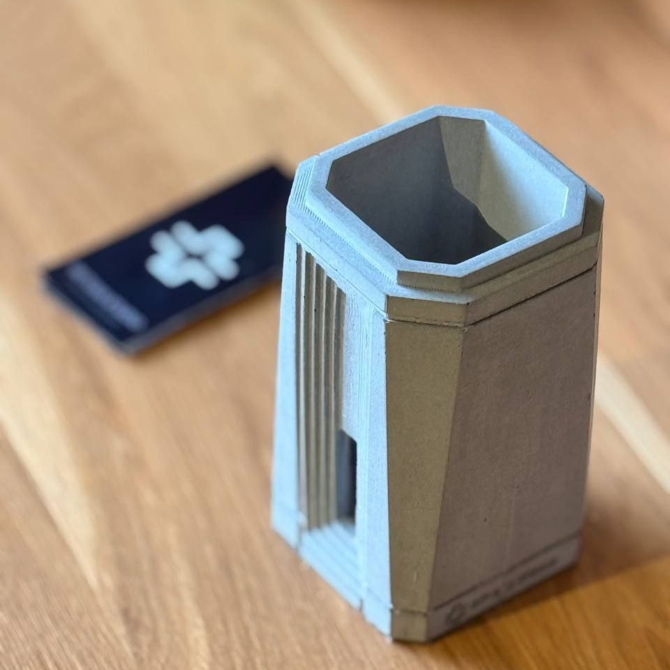 گلدان بتنی مدل دژداد