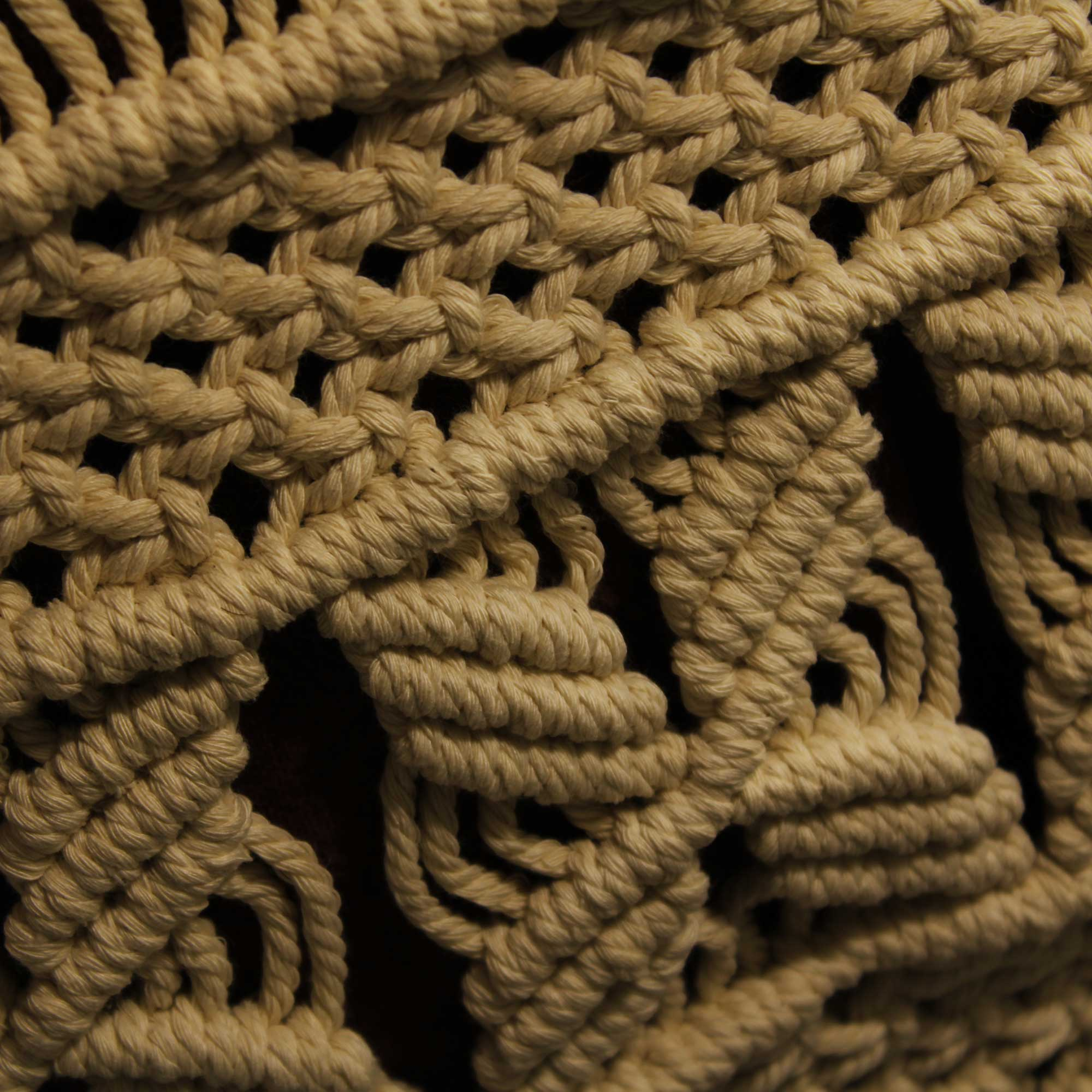 کاور کوسن مدل مکرومه بافی سایز 30* 35 سانتی متر