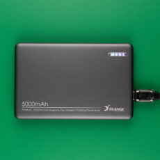 پاوربانک آیرنج طرح مگ سیف مدل IR- X12 ظرفیت 5000 میلیآمپرساعت