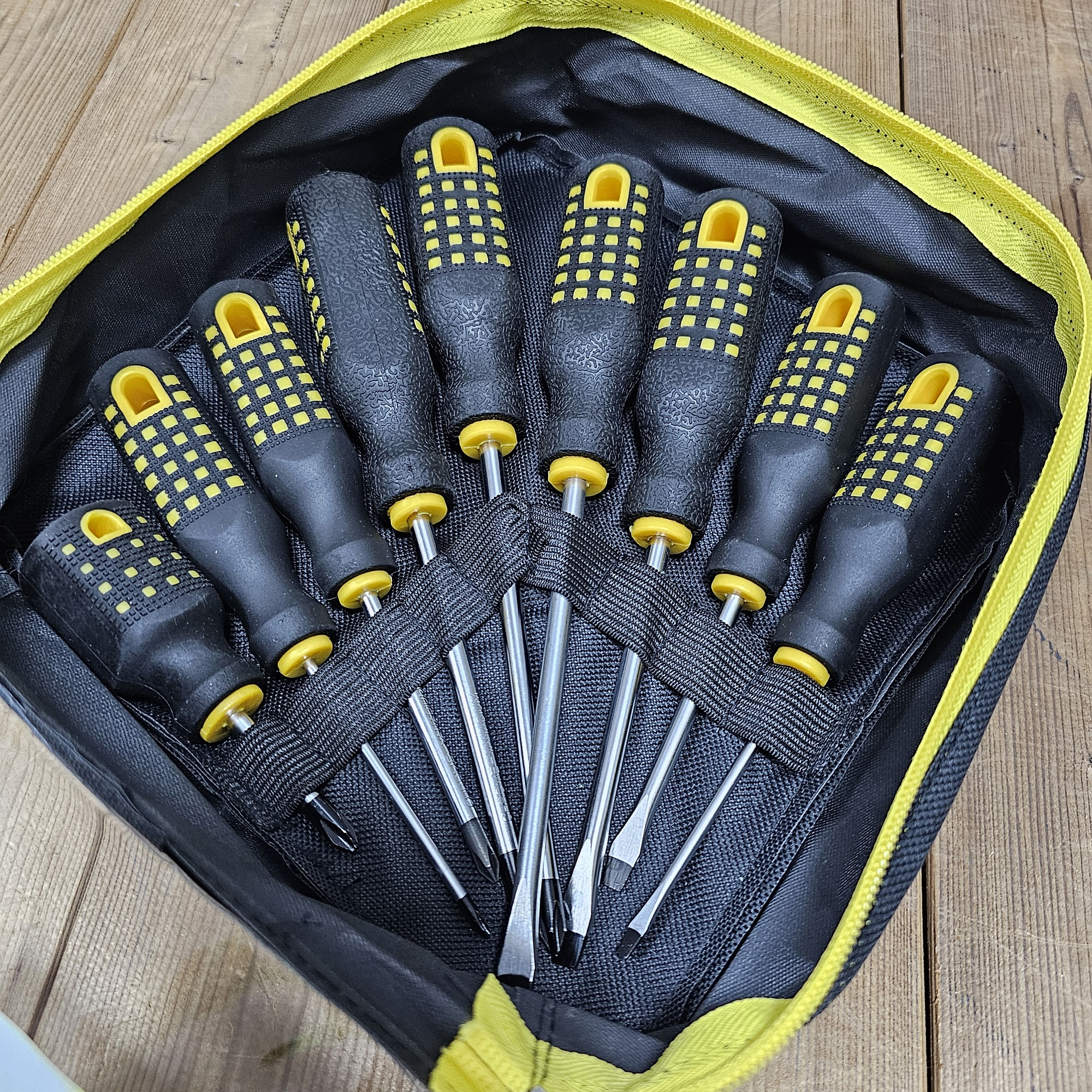 پیچ گوشتی دوسو چهارسو اوکی کد 1245بسته 9 عددی