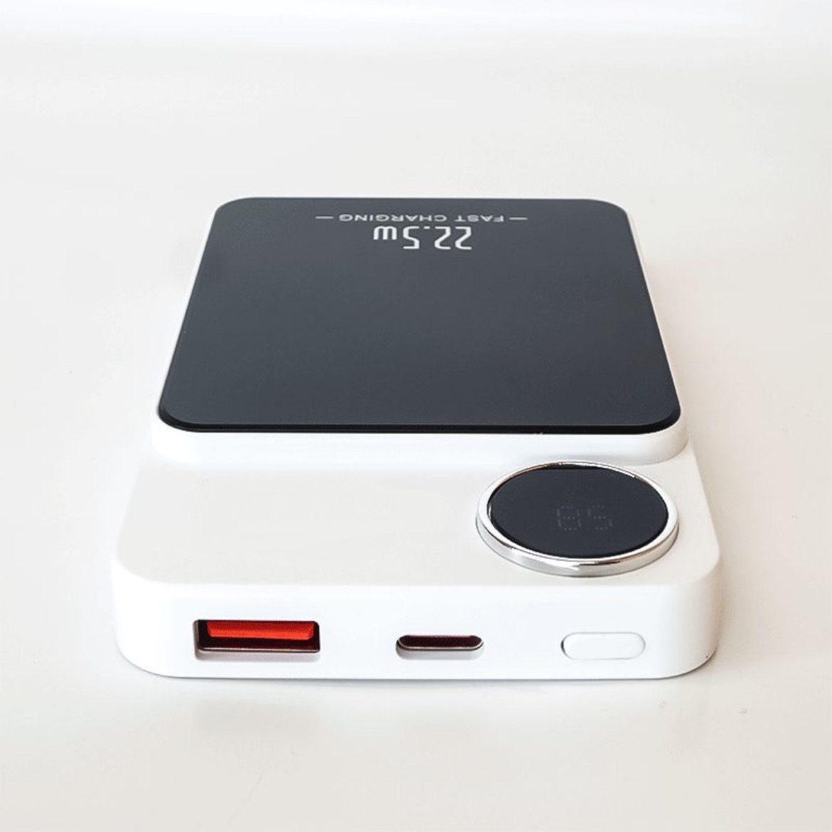 پاور بانک مگ سیف شیا مدل IPOW017 ظرفیت 10000میلی آمپر ساعت