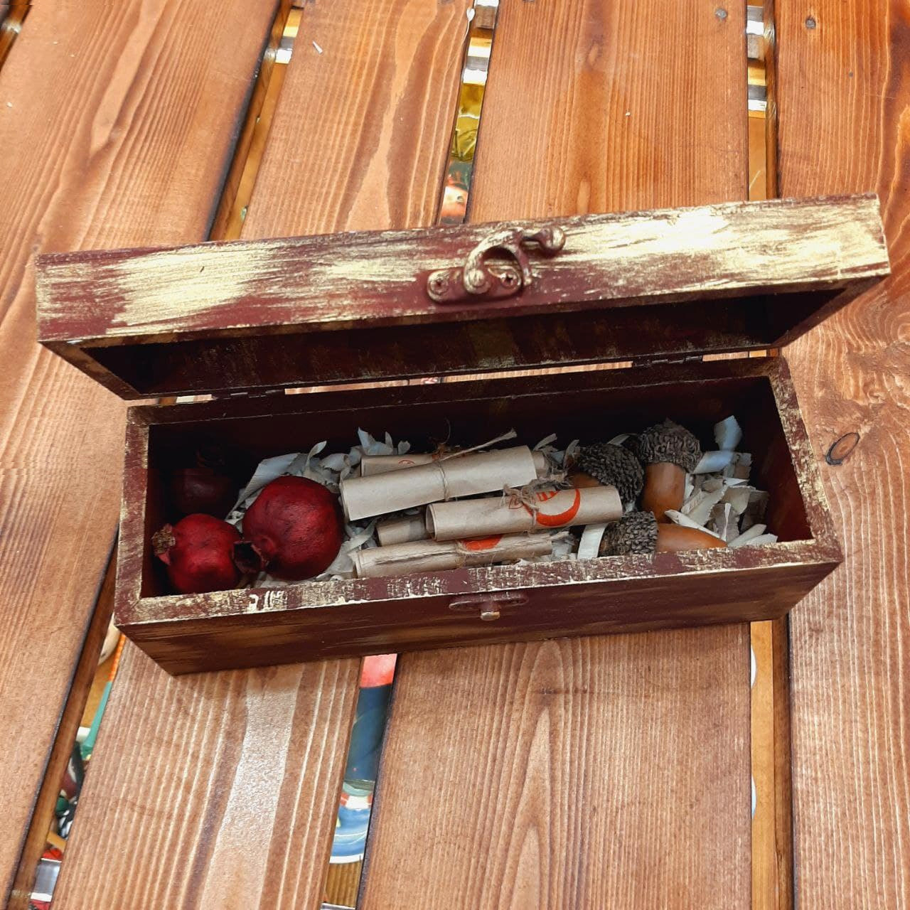 ست هدیه دکوراتیو مدل شب یلدا کد YP05 مجموعه 12 عددی