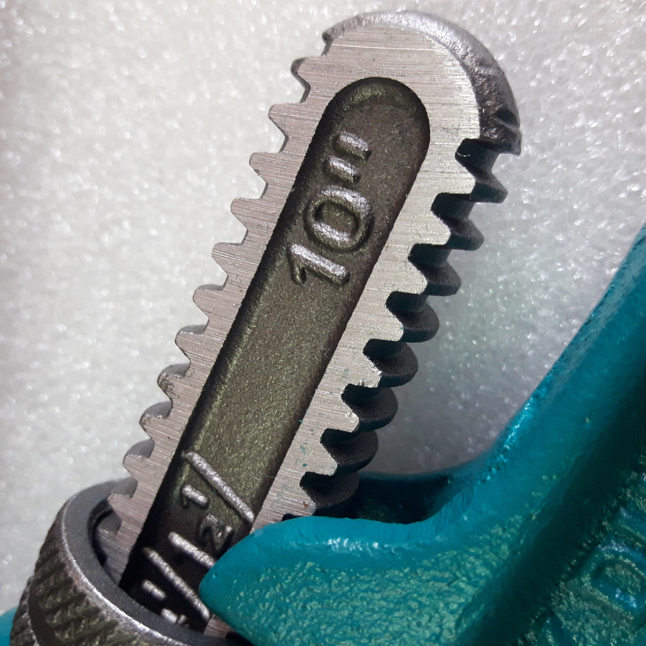 آچار لوله گیر توتال مدل THT-17001 سایز 10