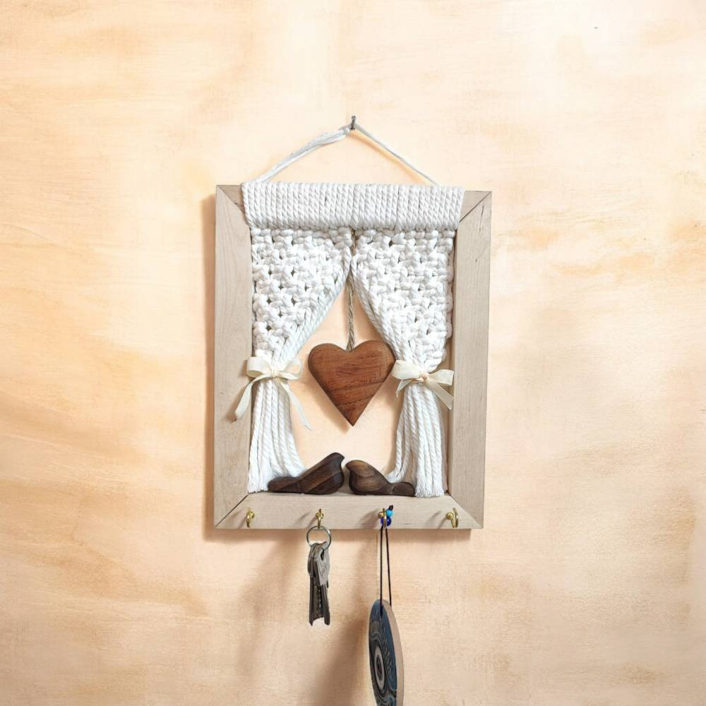 کلید آویز مدل طرح پنجره عشق