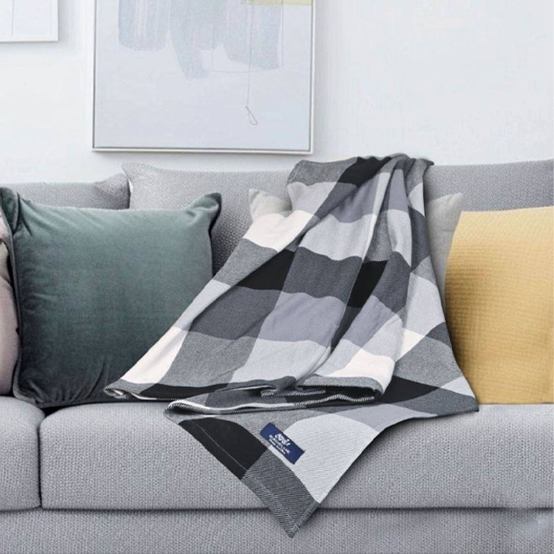 شال مبل برق لامع مدل اسلو غیرمخملی سایز 200*150 سانتیمتر