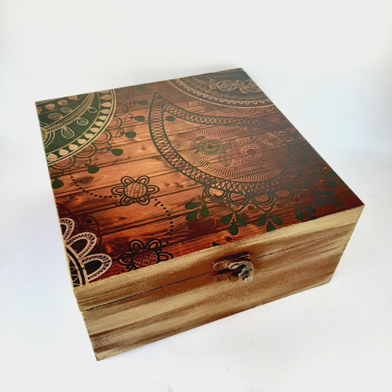 ست هدیه دکوراتیو مدل شب یلدا کد YB17 مجموعه 17 عددی