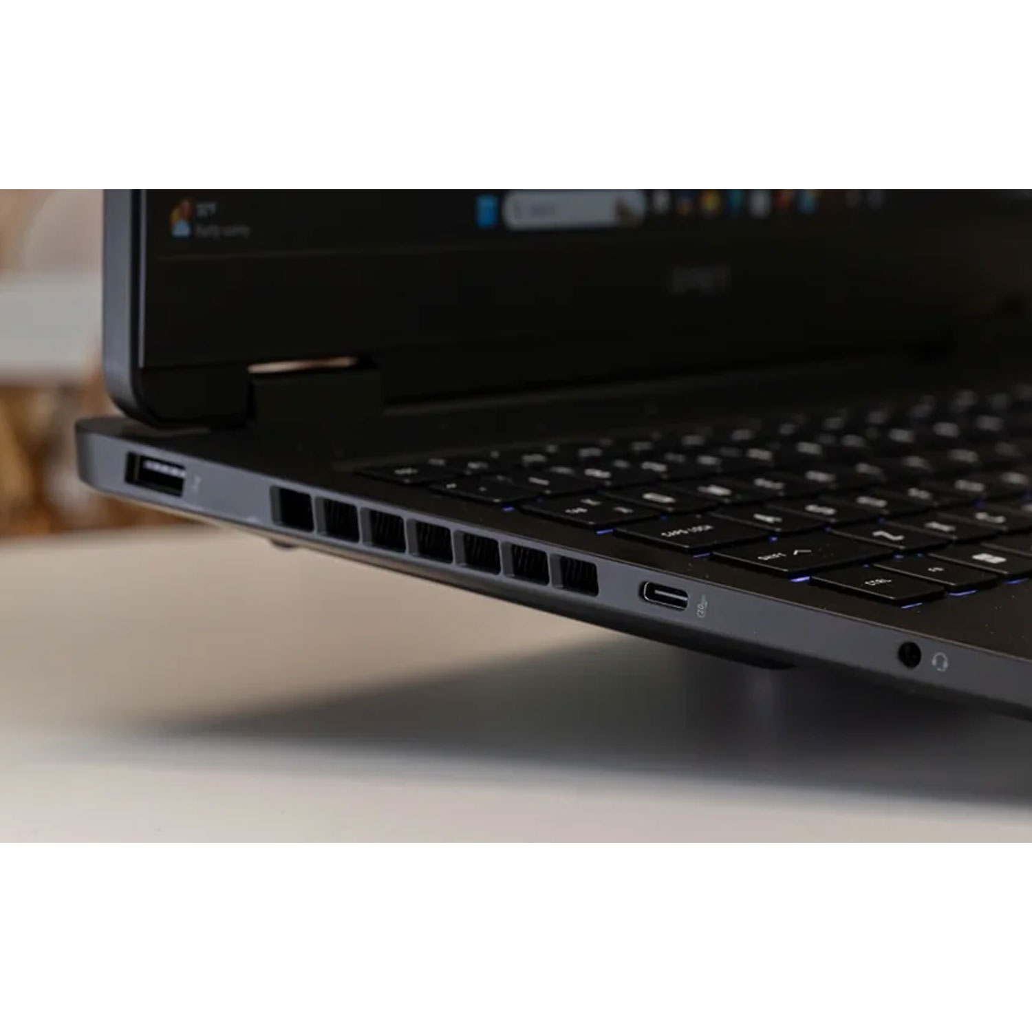 لپ تاپ 16 اینچی اچ‌ پی مدل OMEN Slim 16-an0119nr-Core Ultra 9 285H-RTX5070 8GB-16GB DDR5 4800MHz-1TB SSD-240Hz-W