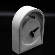 ساعت رومیزی مدل بتنی  طاقک